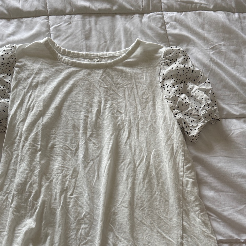 Maurices White Top with Black Polka Dot Sleeves